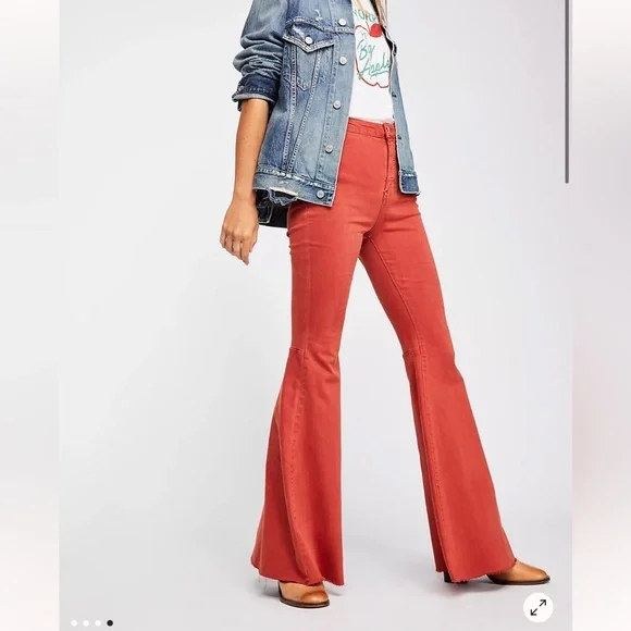 FREE PEOPLE NWOT Just Float On Flare Jeans Size 29 - Picture 3 of 12